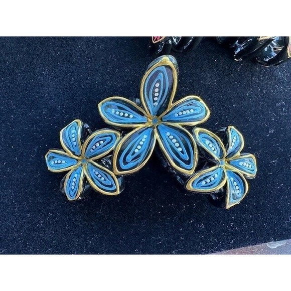 Accessories - Floral Claw Hair Clip Women Blue Gold Flower Accent Hair Accessory